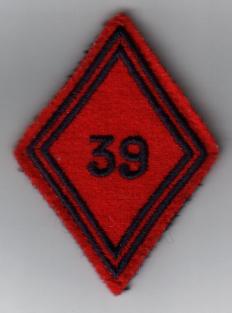 Pour les cadres, le numéro et la grenade sont dorées